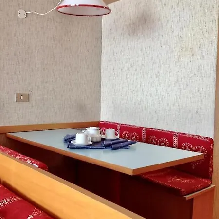 Апартаменты Skiers House Брей-Червиния